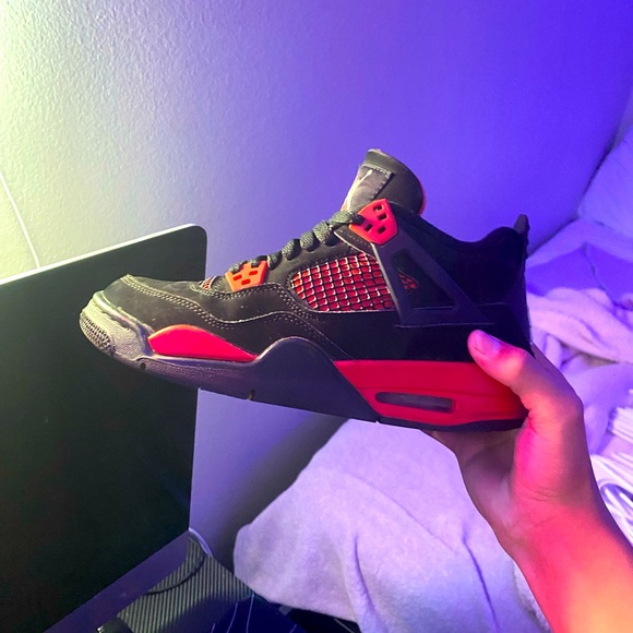 JORDAN 4 RED THUNDERS - Picture 1 of 4